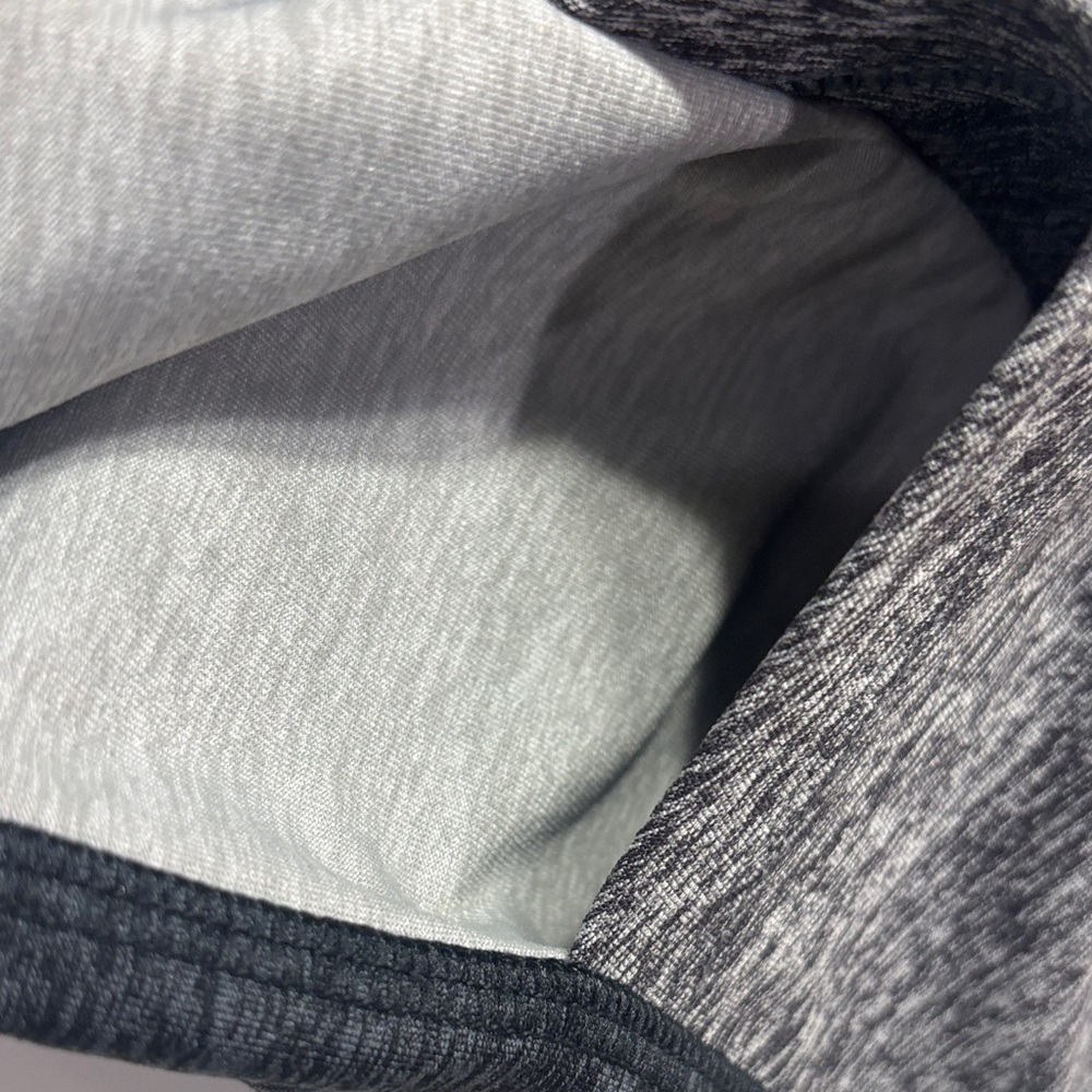 PINK Victoria's Secret Charcoal Gray & Light Gray Love-Panel Leggings - Picture 7 of 13